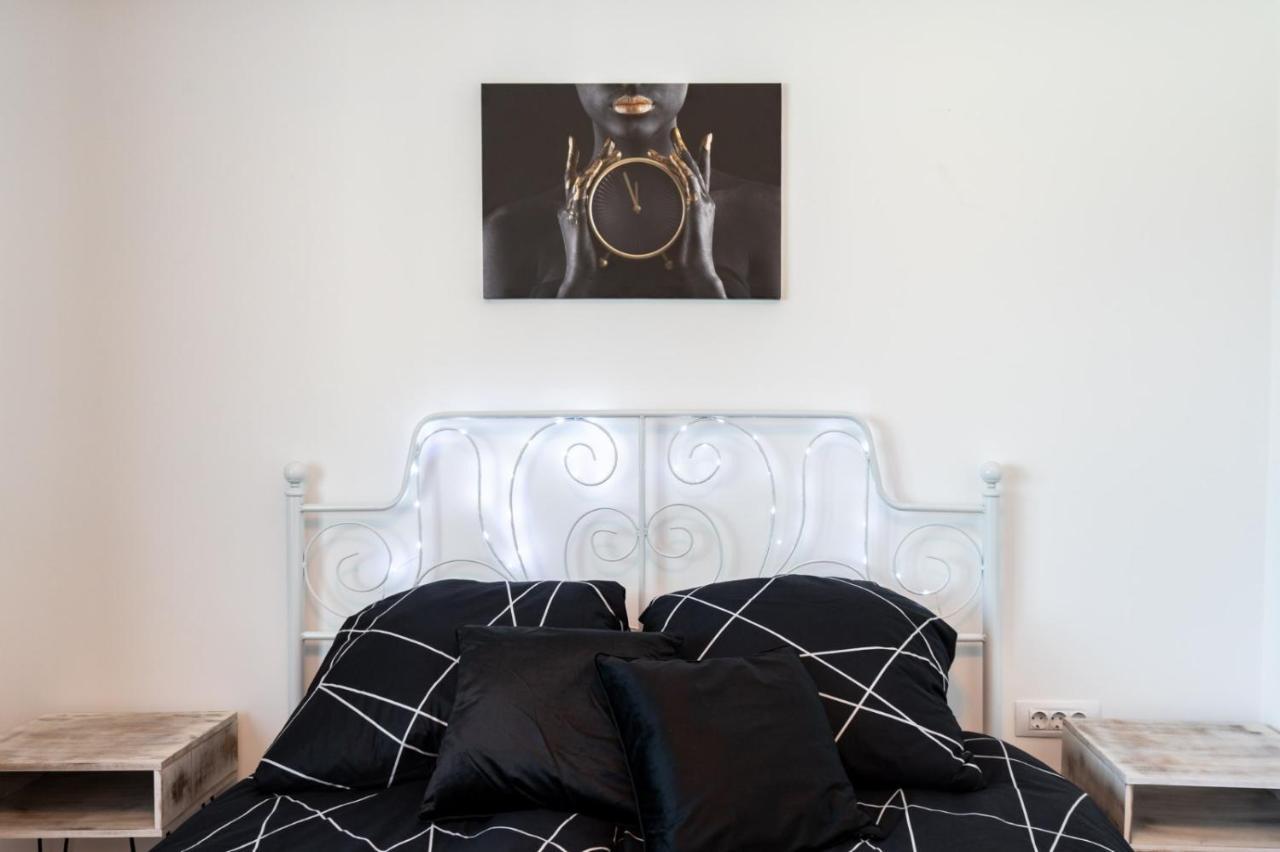 Spacious And Cozy Apartment In Central Bukareszt Zewnętrze zdjęcie